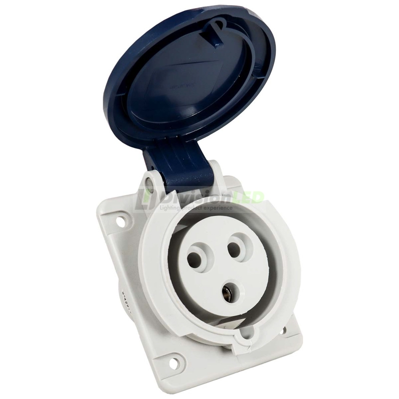 FAMATEL 23233 Base inclinada 10° 2P+T 32A 230V IP44 80x95