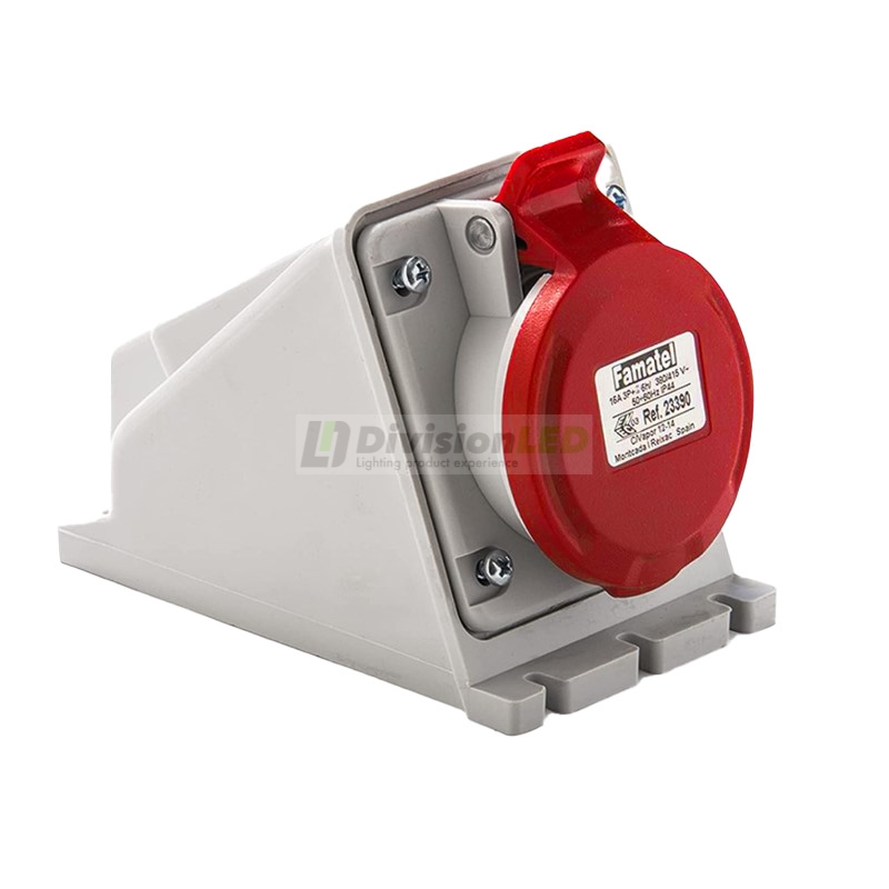 FAMATEL 23391 Base pared 3P+N+T 16A 400V IP44