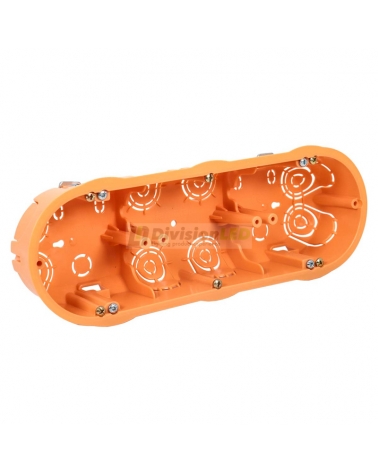 FAMATEL 3257 Caja Paredes huecas triple diam.67x39