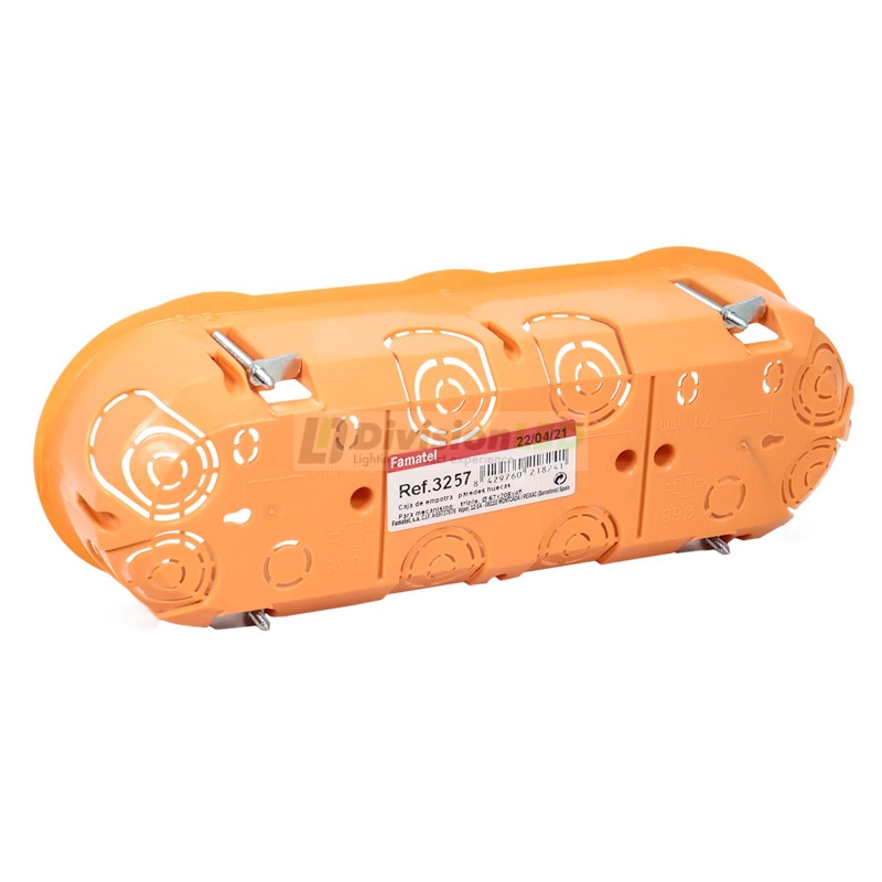 FAMATEL 3257 Caja Paredes huecas triple diam.67x39