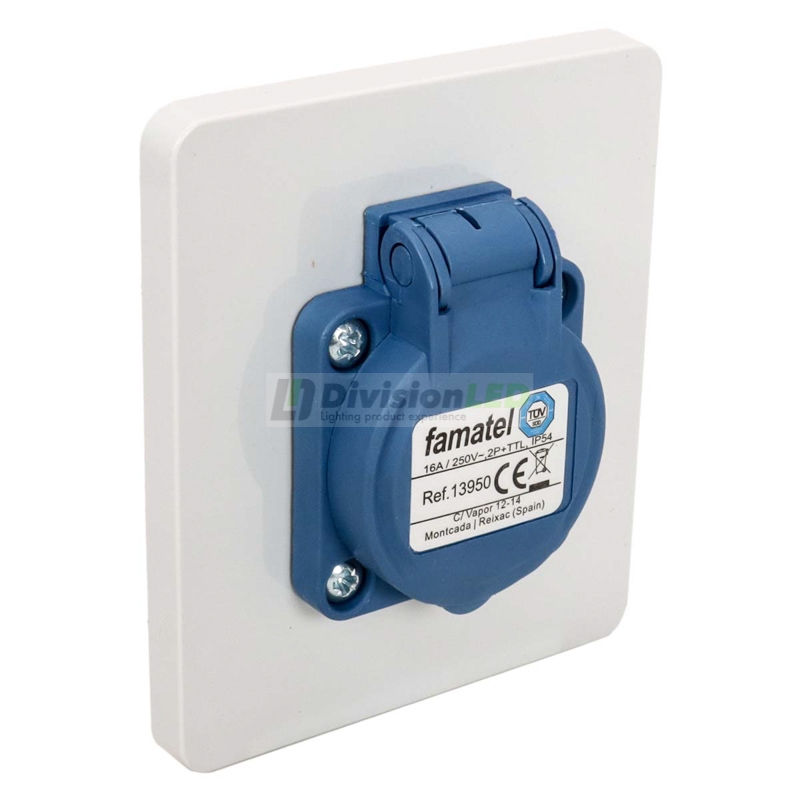 FAMATEL 3915 Placa con toma Schuko IP54