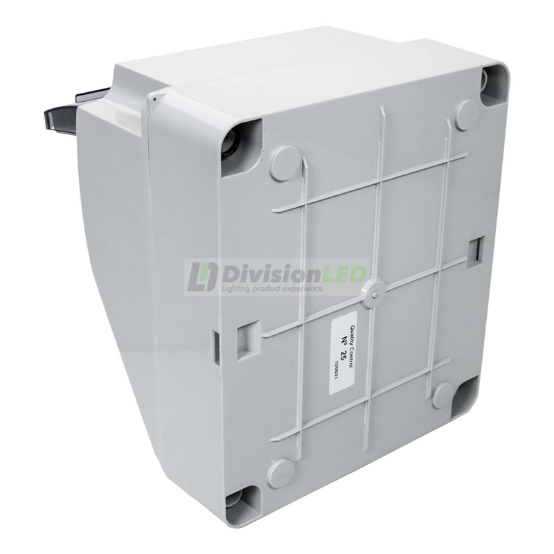 FAMATEL 3957 Caja ciega 9 modulos 245x205x150 IP65