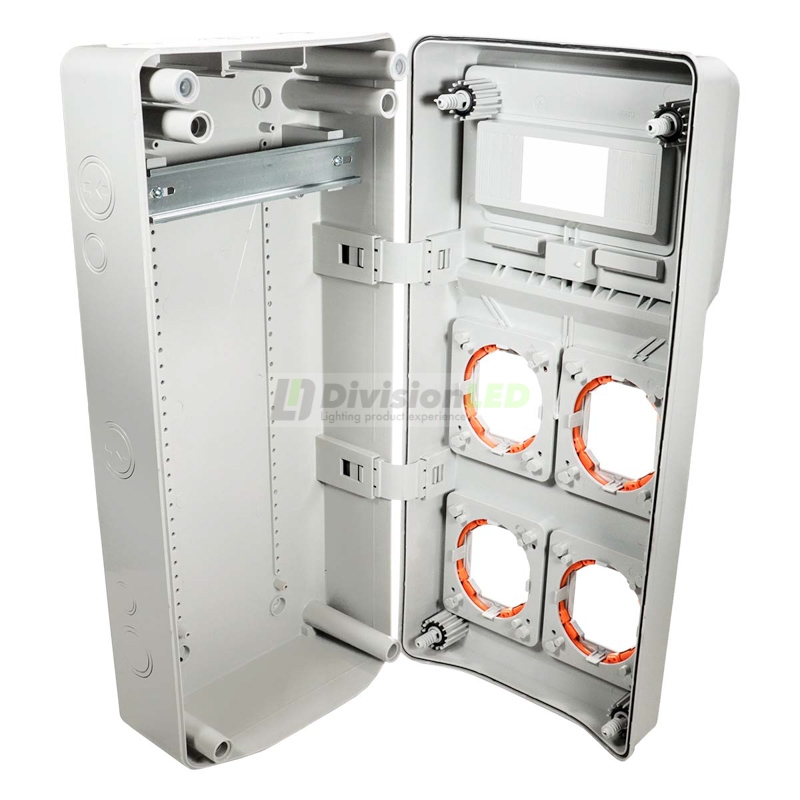 FAMATEL 3961 Caja 8 modulos para 4 mecanismos 500x230x155 enlazable para IP65