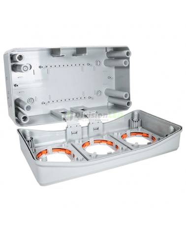 FAMATEL 3963 Caja modular para 3 mecanismos 175x320x135 enlazable para IP65