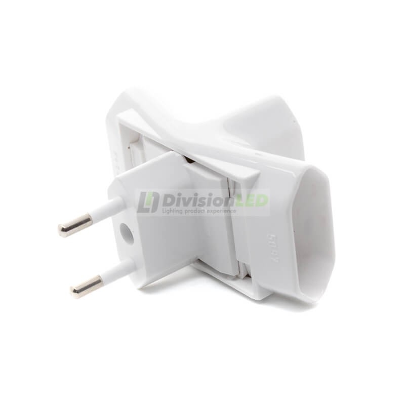 Adaptador bipolar 3 tomas 10A - ¡descúbrelo en 360°! - DivisionLED