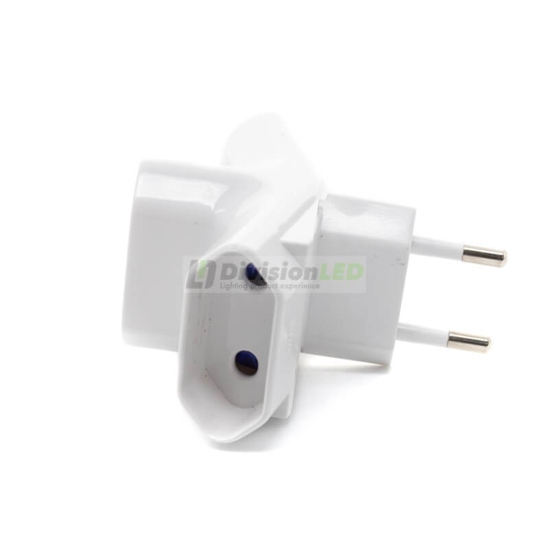 Adaptador bipolar 3 tomas 10A - ¡descúbrelo en 360°! - DivisionLED