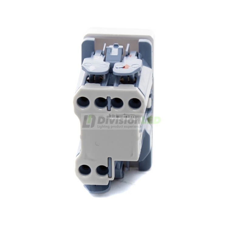 Conmutador 10AX 250V Medio Elemento Blanco Simon 27201-64