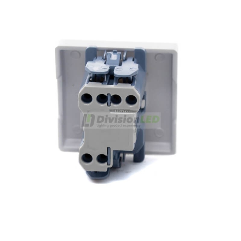 Pulsador luminoso grabado campana 10AX 250V Blanco Simon 27160-65