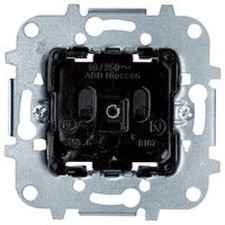 NIESSEN SKY 8103.5 Base de enchufe 2P europea Serie de lujo protección infantil