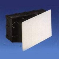 SOLERA 614 Caja 200x130x60 tapa blanco garra metálica