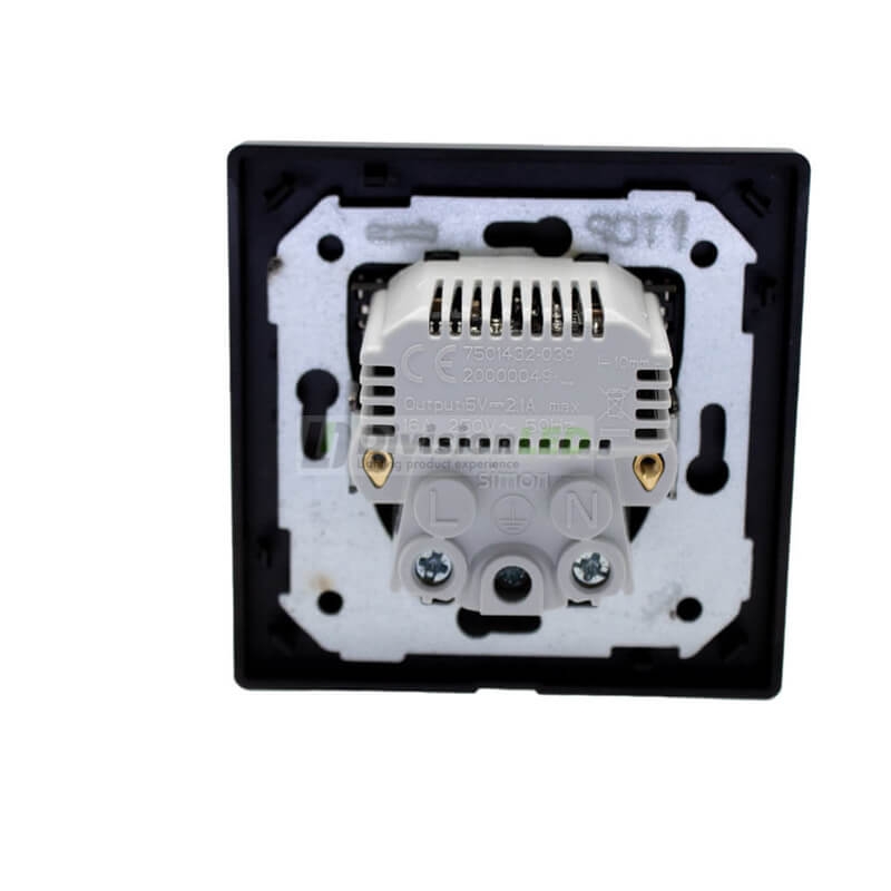 SIMON 27190610-098 Kit monoblock schuko+2 cargadores USB con 1 elemento negro mate SIMON 270